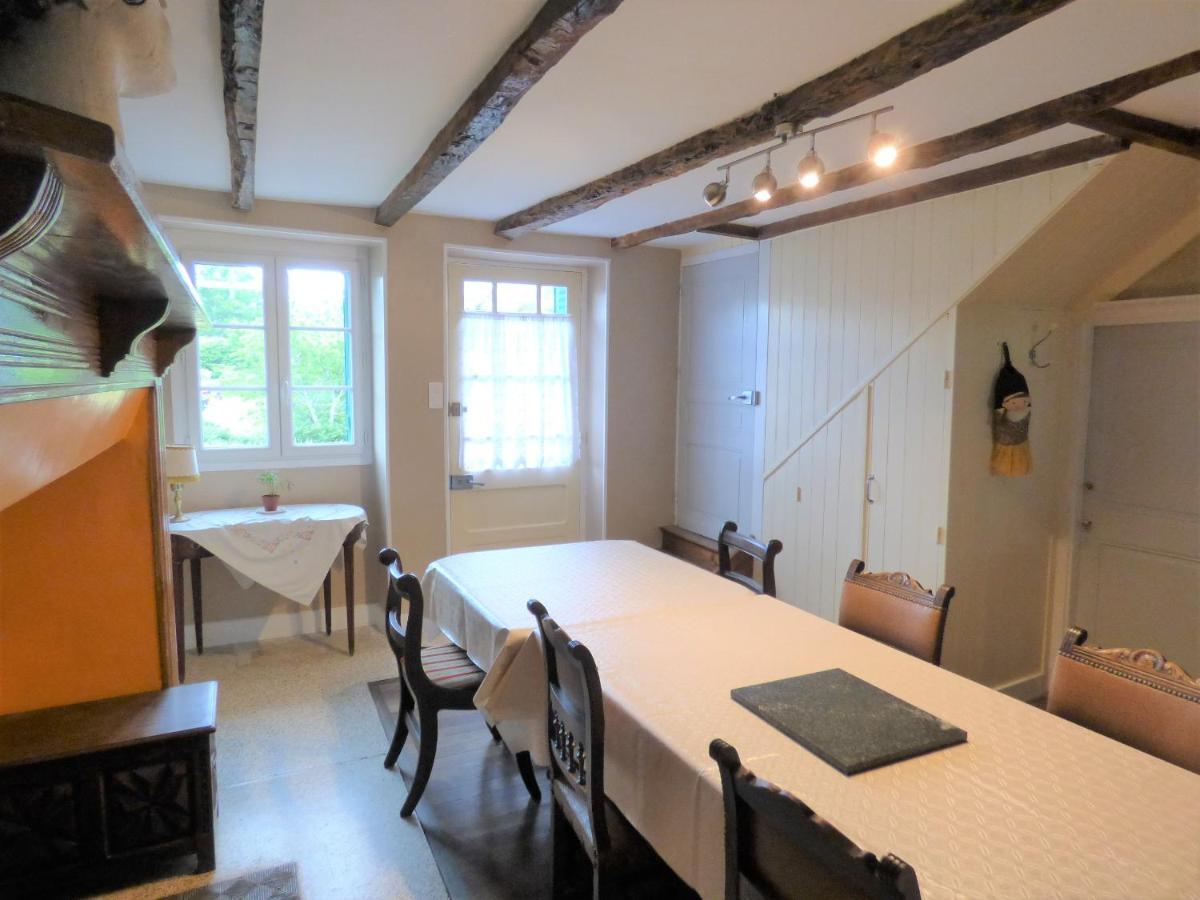 Les Tibles Bed & Breakfast Nanthiat Luaran gambar
